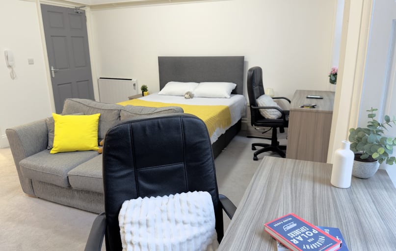 Queen Square, City Centre, Lancaster - Image 1