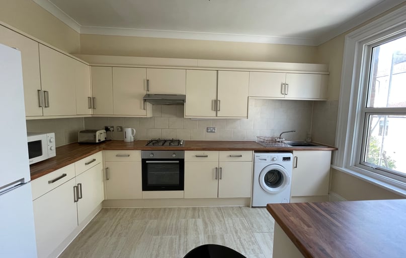 Shaftesbury Road, Southsea, Portsmouth - Image 1