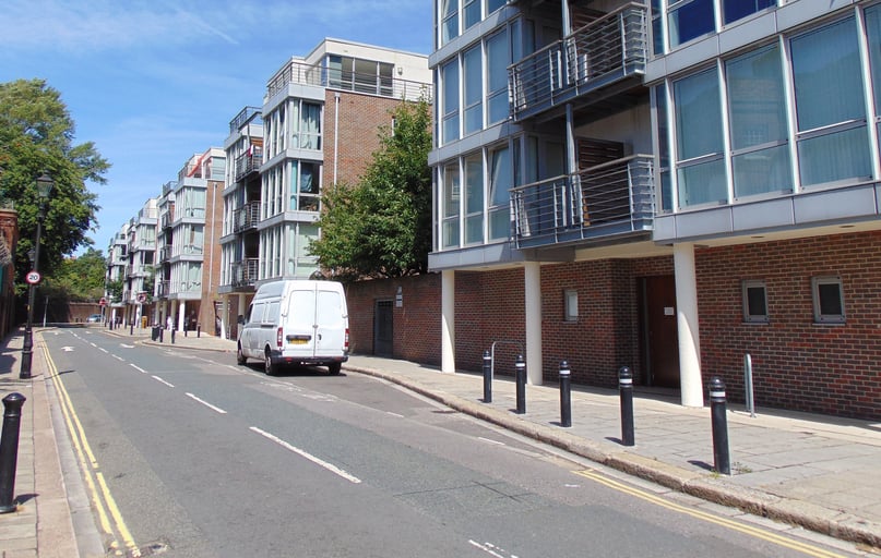 Admiralty Road , University of portsmouth, Portsmouth - Image 1