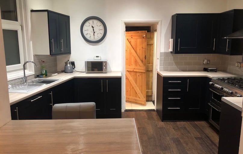 Talbot Road, Fratton, Portsmouth - Image 1