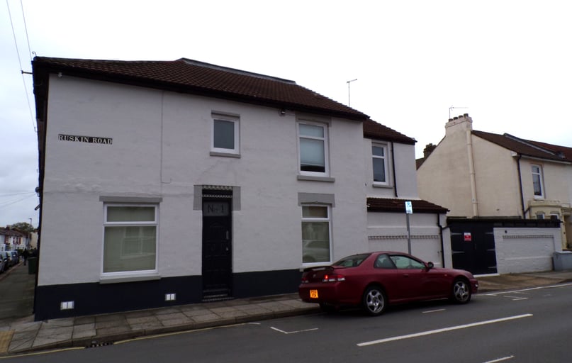 Carisbrooke Road, Fratton, Portsmouth - Image 1