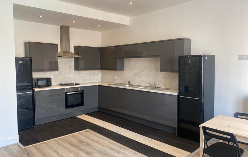 Osborne Road, Southsea, Portsmouth - Image 1