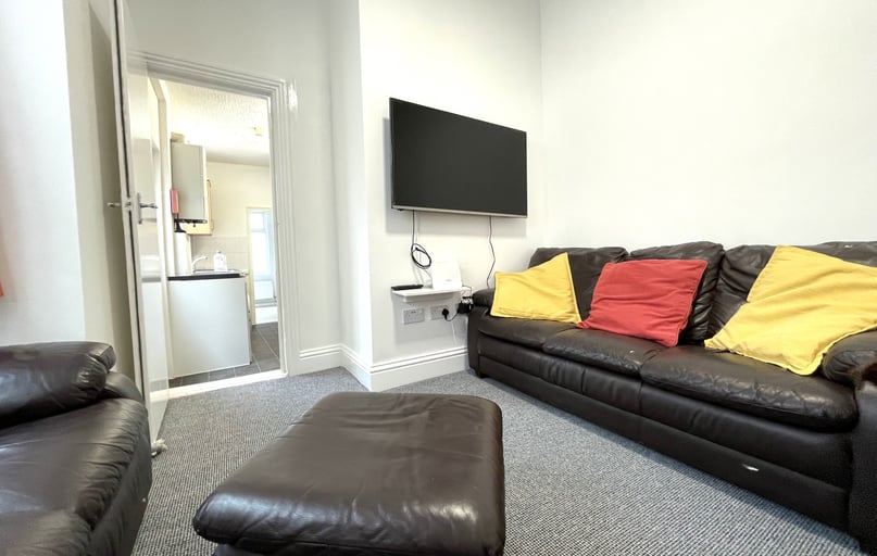 St Andrews Road, University of Portsmouth, Portsmouth - Image 1