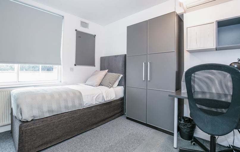 Herbal Hill, Farringdon, London - Image 1