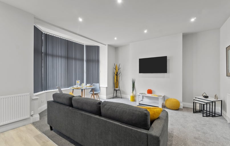 Bedford Park Villas, Greenbank, Plymouth - Image 1