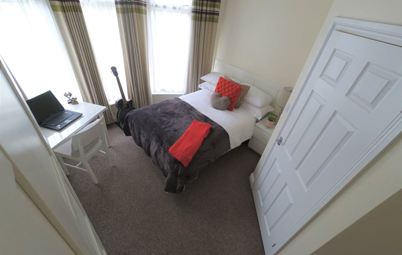 Royal Terrace, Barrack Road, Northampton - Image 1