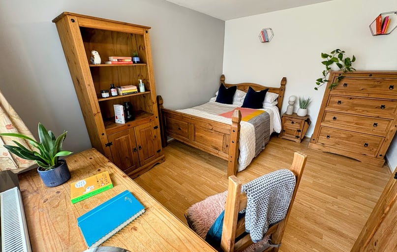 Abbotsford Drive, City centre, Nottingham - Image 1