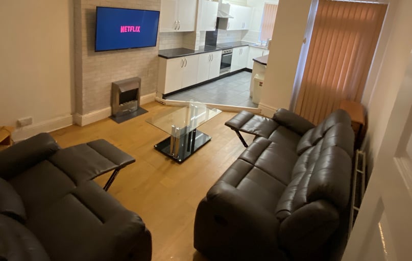 School road, Crookesmoor, Sheffield - Image 1