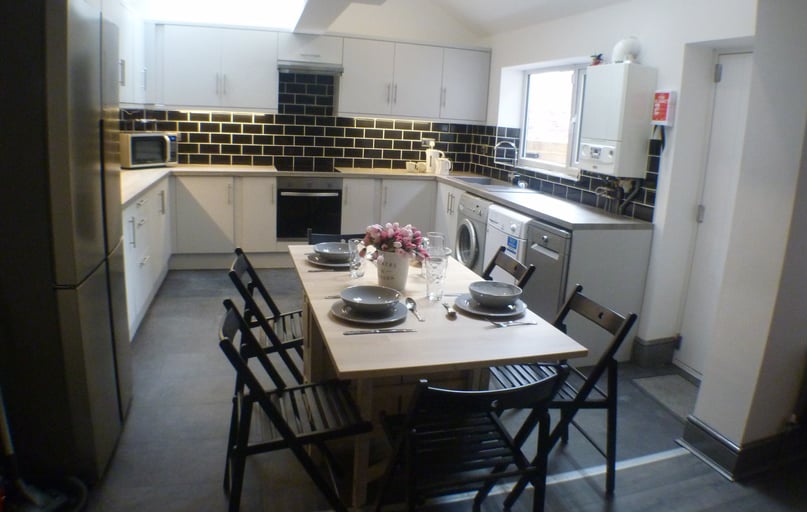 Landcross Road, Fallowfield, Manchester - Image 1