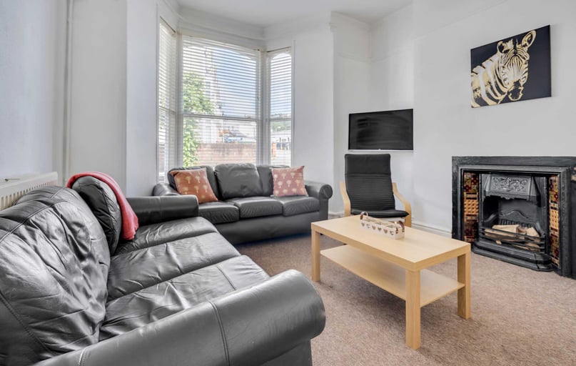 Gwydr Crescent, Uplands, Swansea - Image 1