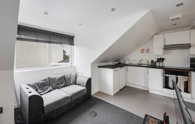 353 North Road West, City Centre, Plymouth - Image 1