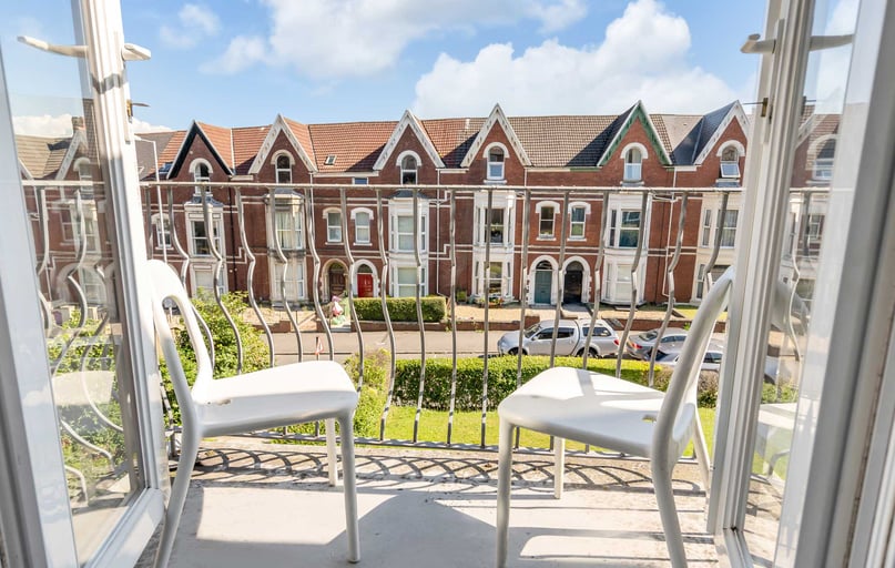 Sketty Road, Uplands, Swansea - Image 1