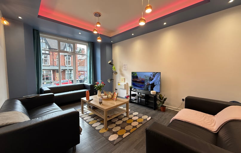 Brudenell Mount, Hyde Park, Leeds - Image 1