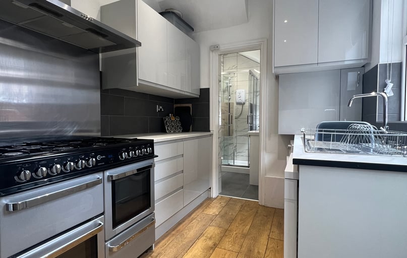 Wellington Street, City centre, Nottingham - Image 1