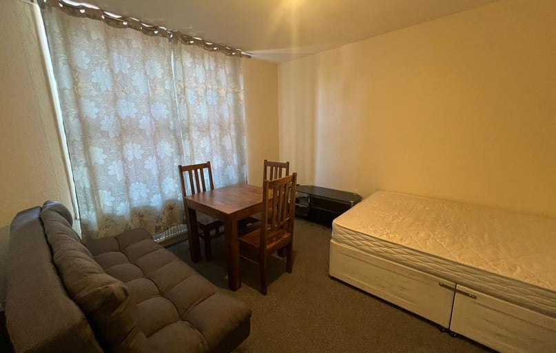 West Lyon Street, Central, Dundee - Image 1