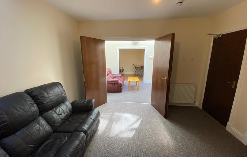 12 Whitehall Crescent, City centre, Dundee - Image 1