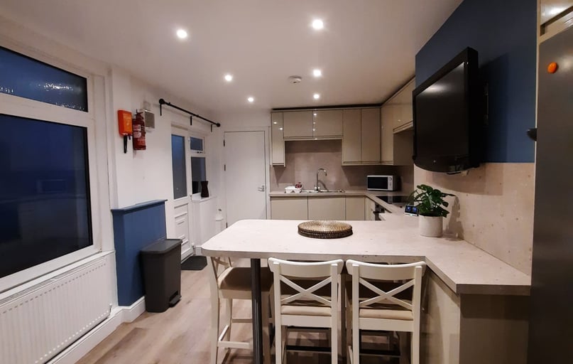 Aylesbury road, Brynmill, Swansea - Image 1