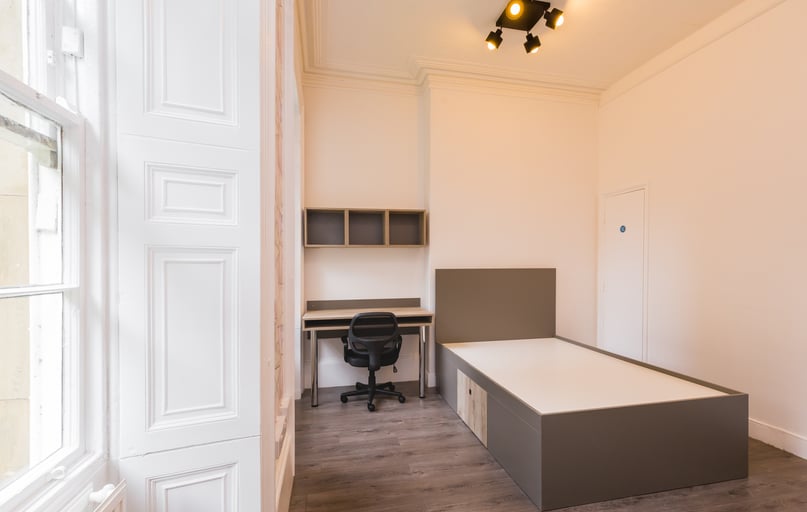 Leazes Terrace, Newcastle Upon Tyne, Newcastle - Image 1