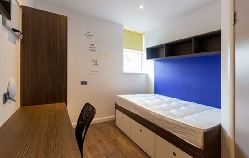 Thornhill Crescent, Thornhill, Sunderland - Image 1