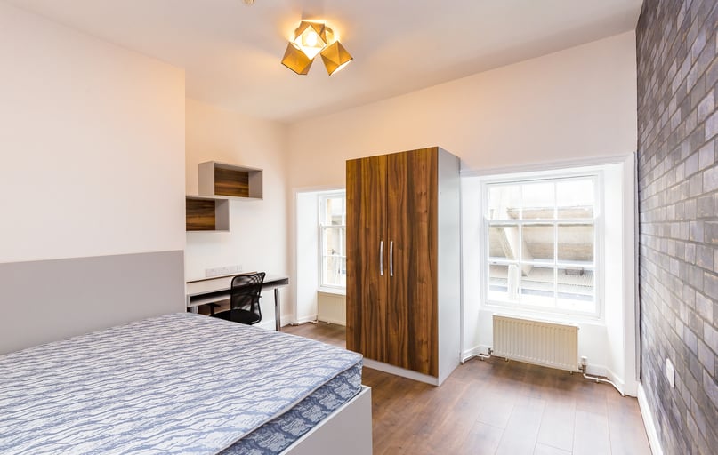 Leazes Terrace, Newcastle Upon Tyne, Newcastle - Image 1