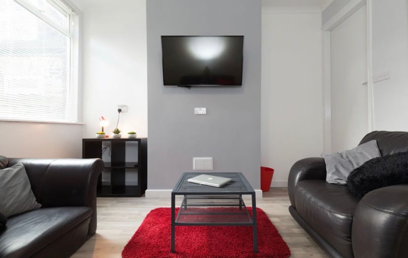 Carlton rd , Shelton, Stoke - Image 1