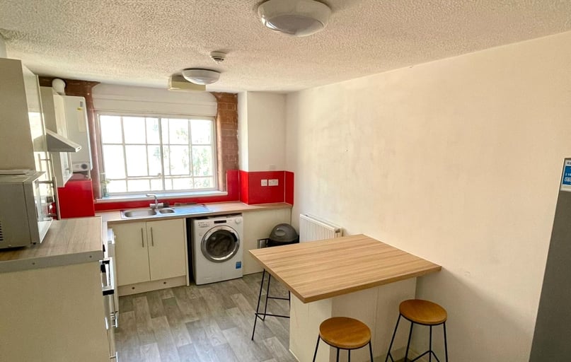 Gamble street, Near university, Nottingham - Image 1