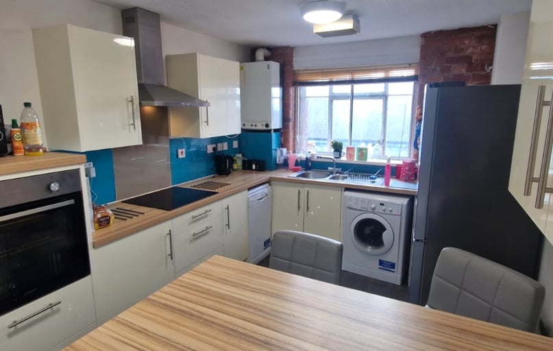 Gamble street, Near university, Nottingham - Image 1