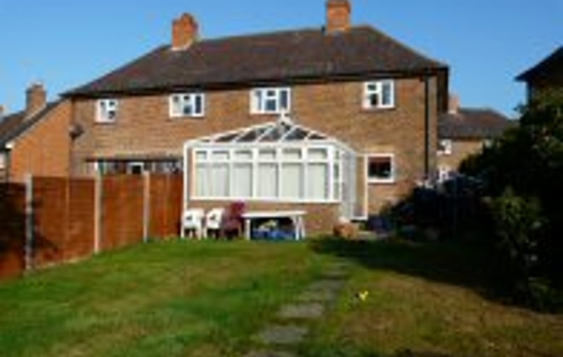 Roundhill Way, Park Barn, Guildford - Image 1