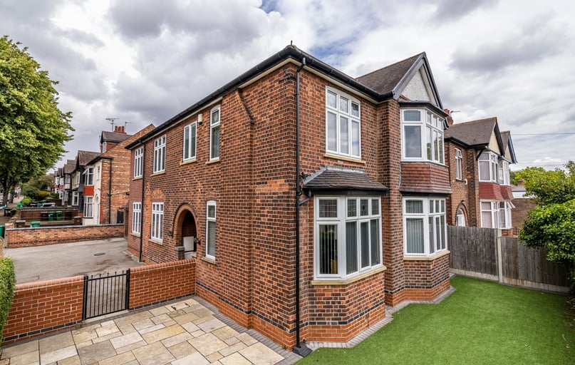 Harlaxton Drive, Lenton, Nottingham - Image 1