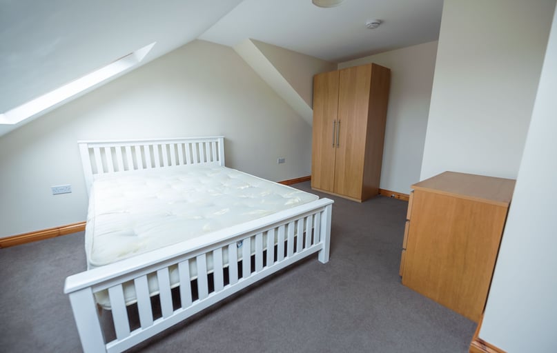 Hatherley Road, New Town, Reading - Image 1