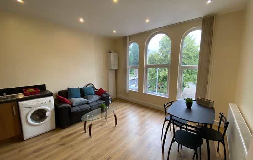 Portland Crescent, Victoria park, Manchester - Image 1