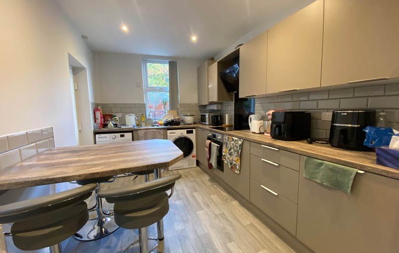 Beeton grove, Victoria park, Manchester - Image 1