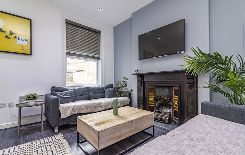 Church Avenue, Lenton, Nottingham - Image 1