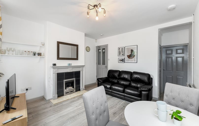 Derby Street, Beeston, Nottingham - Image 1