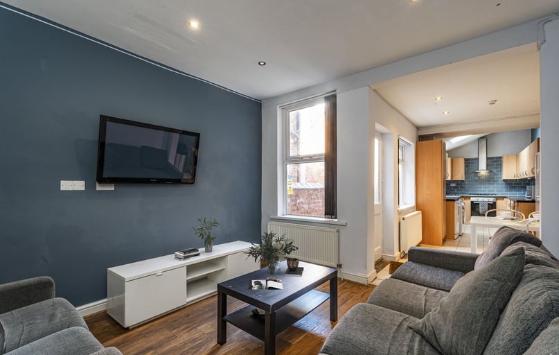 Teversal Avenue, Radford, Nottingham - Image 1