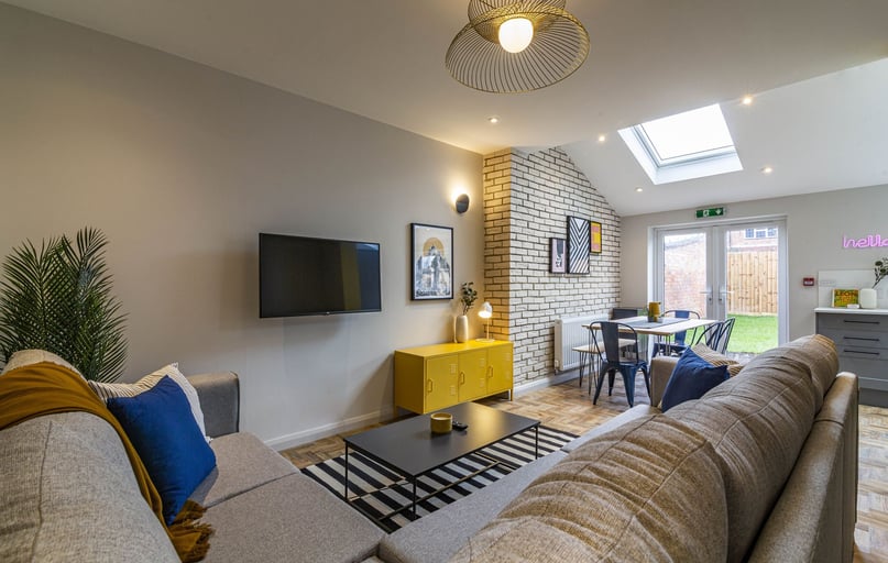 Derby Street, Beeston, Nottingham - Image 1