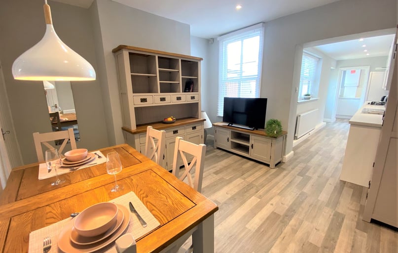 Wilford Crescent East, The Meadows, Nottingham - Image 1