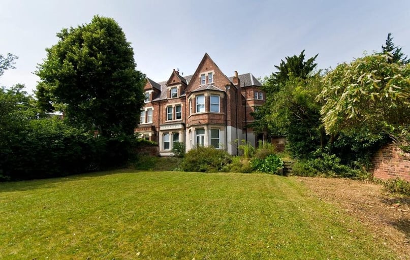 3 Clumber Crescent South, Lenton, Nottingham - Image 1