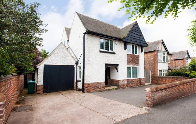 Harlaxton Drive, Lenton, Nottingham - Image 1