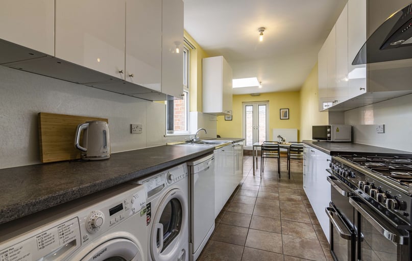 Balmoral Road, Arboretum, Nottingham - Image 1