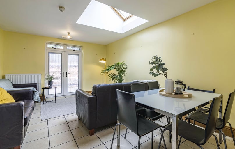 Gloucester Avenue, Lenton, Nottingham - Image 1