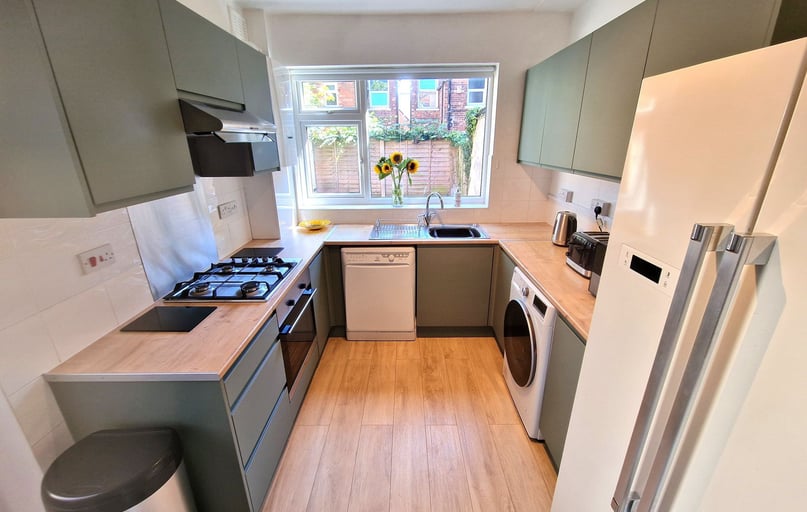 Trinity Avenue, Lenton, Nottingham - Image 1