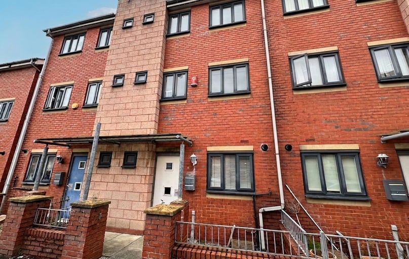 New Welcome Street, Hulme, Manchester - Image 1