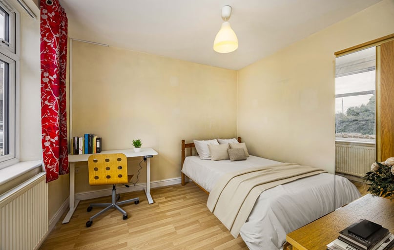 Princess Avenue, Beeston, Nottingham - Image 1