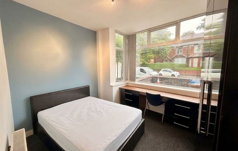 Lower Broughton Road, Charlestown, Salford - Image 1