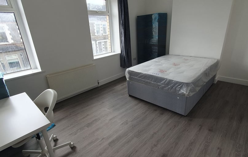 Moy Road, Plasnewydd, Cardiff - Image 1