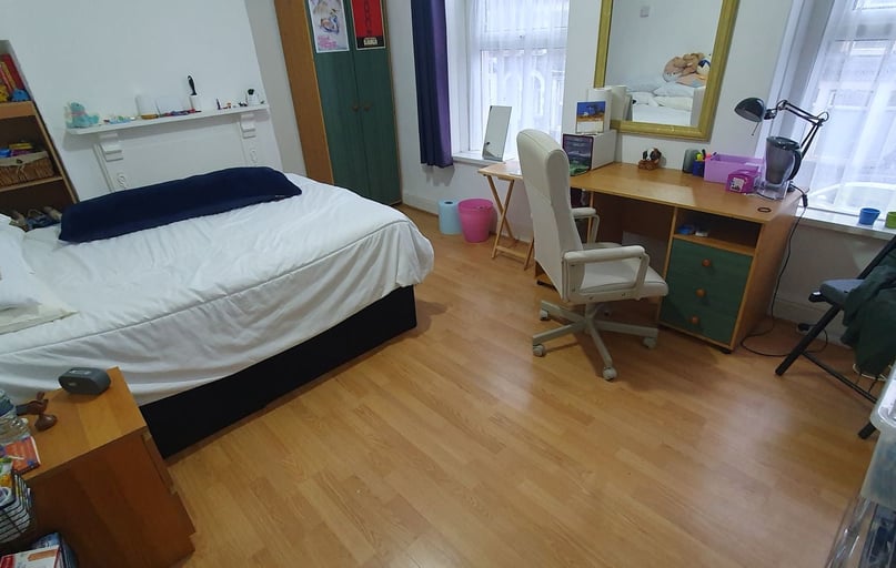 Mackintosh Place, Plasnewydd, Cardiff - Image 1