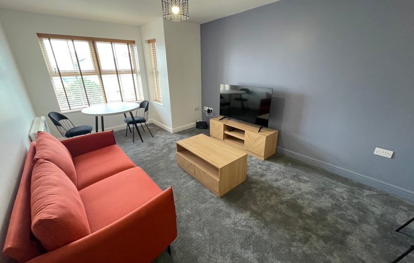 17 Riverside Drive, City Centre, Lincoln - Image 1