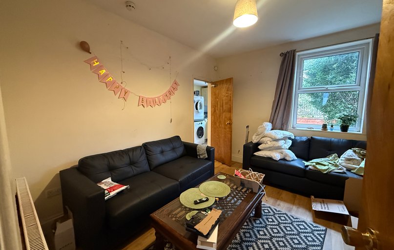 3 Elmsthorpe Avenue, Lenton, Nottingham - Image 1