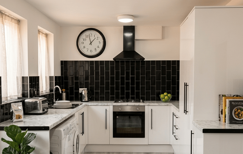 10 Arthur Avenue, Lenton, Nottingham - Image 1